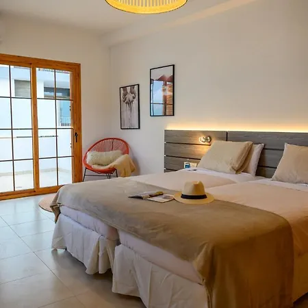 Lantia Rooftop House *