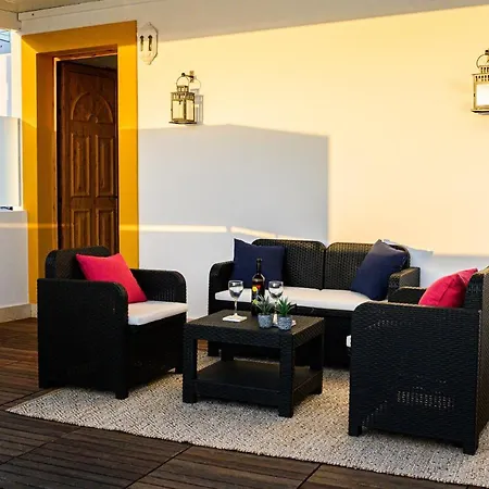 Lantia Rooftop House *