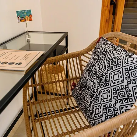 호스텔 Lantia Rooftop House 아리시페