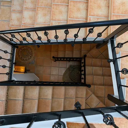 Lantia Rooftop House *