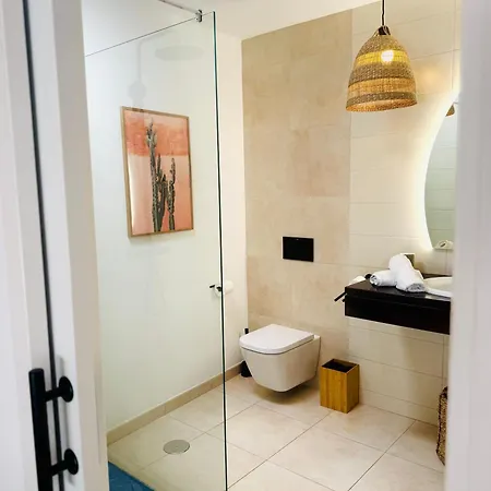 Lantia Rooftop House Hostel Arrecife (Lanzarote)